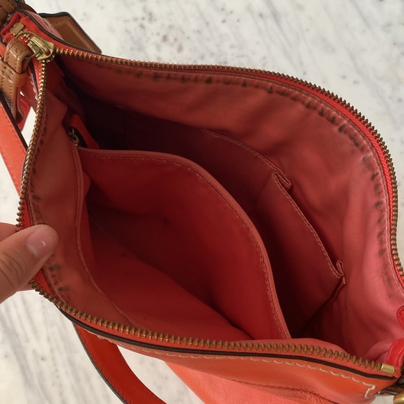 Coach Poppy Leather Colourblock Perri Hippie Convertible Bag- Vermillion 22432 - Picture 8 of 9